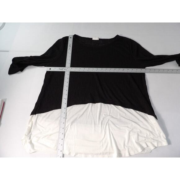 Simple Susan Betro 2X Top Tunic Black White Mixed Media Sweater Career Casual - Picture 7 of 10